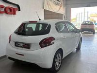 Usado Peugeot 208 Active 102 CV (75 kW) 2019 Blanco Utilitario