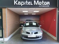 Usado Renault Mégane II Dynamique 105 CV (77 kW) 2007 Gris / plata Berlina