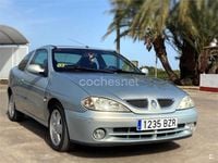 Usado Renault Mégane Coupé Sportway 95 CV (69 kW) 2002 Gris / plata Coupe