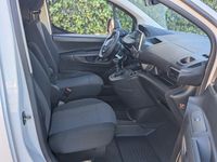 Usado Peugeot Partner Premium 102 CV (75 kW) 2022 Blanco Monovolumen