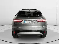 Usado Jaguar F-Pace R-Dynamic 204 CV (150 kW) 2023 Gris / plata SUV