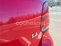 Usado VW Polo Advance 85 CV (62 kW) 2012 Rojo Berlina