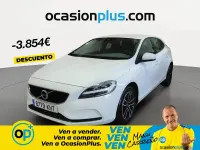 Usado Volvo V40 Momentum 150 CV (110 kW) 2018 Blanco Berlina