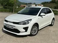 Usado Kia Rio 84 CV (61 kW) 2021 Blanco Berlina