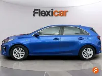 Usado Kia Ceed 120 CV (88 kW) 2021 Azul Utilitario