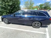 Usado Mercedes E300 306 CV (225 kW) 2020 Azul Familiar