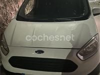 Usado Ford Tourneo Courier Trend 75 CV (55 kW) 2016 Blanco Monovolumen