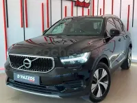 Usado Volvo XC40 Momentum 150 CV (110 kW) 2020 Negro SUV