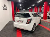 Usado Chevrolet Aveo LS 86 CV (63 kW) 2012 Blanco Berlina