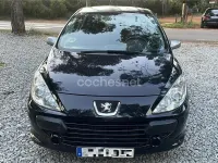 Usado Peugeot 307 90 CV (66 kW) 2006 Negro Berlina