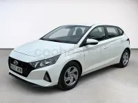 Usado Hyundai i20 101 CV (74 kW) 2022 Blanco Berlina