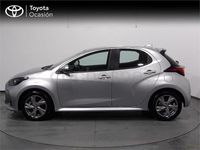 Usado Toyota Yaris Hybrid Active 116 CV (85 kW) 2025 Gris / plata Berlina