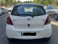 Usado Toyota Yaris 101 CV (74 kW) 2010 Blanco Utilitario