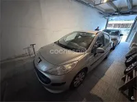 Usado Peugeot 207 70 CV (51 kW) 2007 Gris / plata Berlina