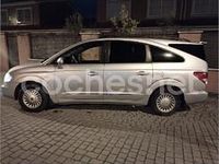 Usado Ssangyong (KGM) Rodius 165 CV (121 kW) 2006 Gris / plata Monovolumen