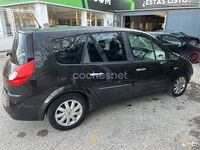 Usado Renault Grand Scénic II Dynamique 130 CV (95 kW) 2007 Negro Monovolumen
