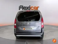 Usado Peugeot Rifter Allure 100 CV (73 kW) 2023 Gris Monovolumen