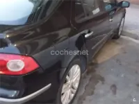 Usado Renault Laguna III Dynamique 150 CV (110 kW) 2007 Negro Berlina