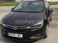 Usado Opel Astra Selective 110 CV (80 kW) 2016 Negro Berlina
