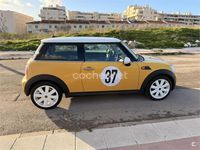 Usado Mini Cooper D 110 CV (80 kW) 2009 Amarillo Utilitario