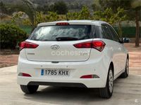 Usado Hyundai i20 84 CV (61 kW) 2018 Blanco Berlina