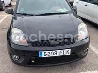 Usado Ford Fiesta 100 CV (73 kW) 2007 Negro Utilitario