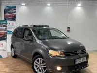 Usado VW Touran Advance 105 CV (77 kW) 2011 Gris / plata Monovolumen