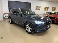 Usado Volvo XC60 Momentum 190 CV (139 kW) 2021 Azul SUV