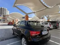 Usado Audi A1 Attraction 90 CV (66 kW) 2016 Negro Utilitario