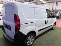 Usado Opel Combo 95 CV (69 kW) 2018 Blanco Monovolumen