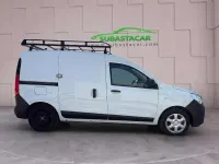 Usado Dacia Dokker Essentiel 102 CV (75 kW) 2019 Blanco Monovolumen