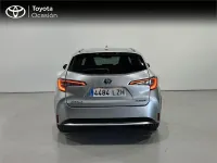Usado Toyota Corolla Active 122 CV (89 kW) 2022 Gris / plata Familiar