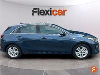 Usado Kia Ceed 100 CV (73 kW) 2019 Azul Utilitario