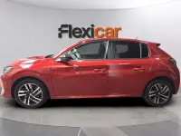 Usado Peugeot 208 Allure 101 CV (74 kW) 2023 Granate Utilitario