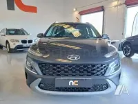 Usado Hyundai Kona 141 CV (103 kW) 2022 Gris / plata SUV