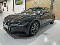 Usado VW Arteon 150 CV (110 kW) 2019 Gris / plata Utilitario