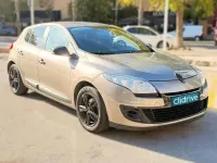Usado Renault Mégane III Authentique 110 CV (80 kW) 2012 Beige Berlina