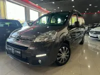 Usado Citroën Berlingo Feel 100 CV (73 kW) 2016 Beige Monovolumen