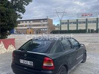 Usado Opel Astra Comfort 100 CV (73 kW) 2000 Verde Berlina