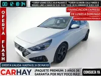 Begagnad Hyundai i30 120 HK (88 kW) 2022 Vit Sedan