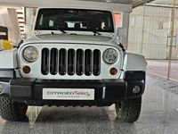 Usado Jeep Wrangler Unlimited Sahara 200 CV (147 kW) 2011 Blanco SUV