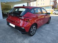 Usado Hyundai i20 100 CV (73 kW) 2024 Rojo Berlina