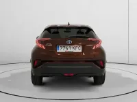 Usado Toyota C-HR Advance 122 CV (89 kW) 2017 Marrón SUV