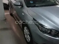 Usado Kia Ceed 136 CV (100 kW) 2022 Gris / plata Utilitario
