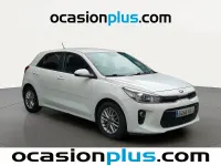 Usado Kia Rio 84 HP (61 kW) 2017 Branco Citadino