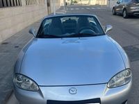 Usado Mazda MX5 Active 110 CV (80 kW) 2004 Gris / plata Descapotable