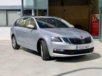 Usado Skoda Octavia Ambition 115 CV (84 kW) 2019 Gris / plata Familiar