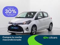 Usado Toyota Yaris Hybrid Active 100 CV (73 kW) 2017 Blanco Berlina