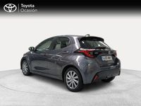 Usado Toyota Yaris Hybrid Active 116 CV (85 kW) 2024 Gris Berlina