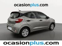 Usado Hyundai i10 67 CV (49 kW) 2022 Gris Utilitario